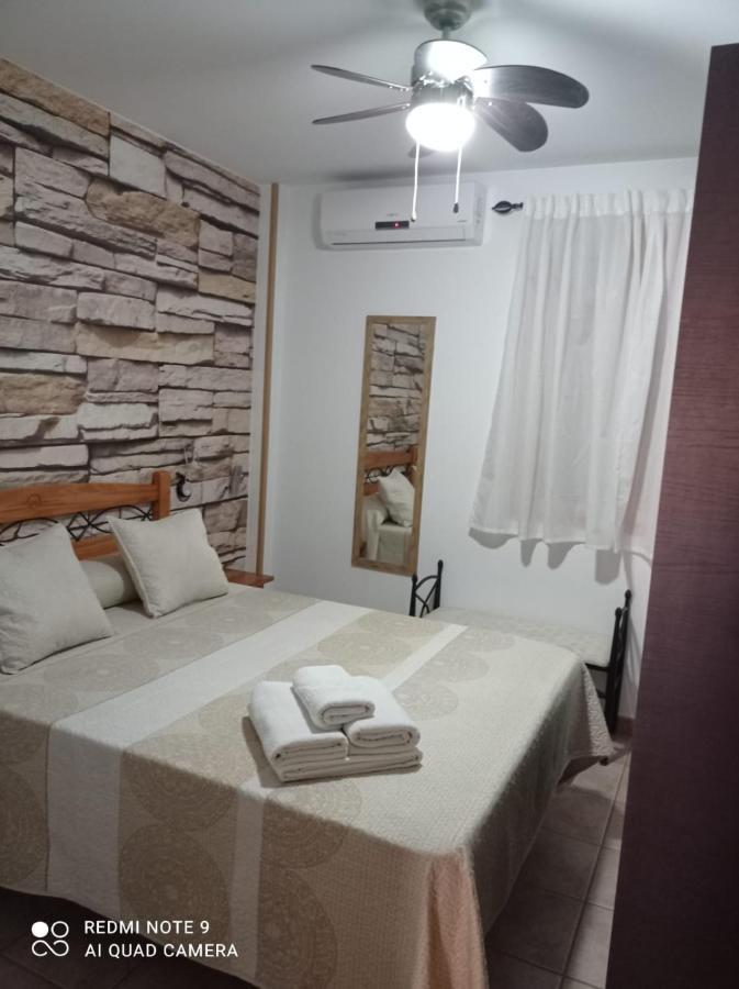 Апартаменти Vivienda Rodriguez Арройо-Фріо Екстер'єр фото